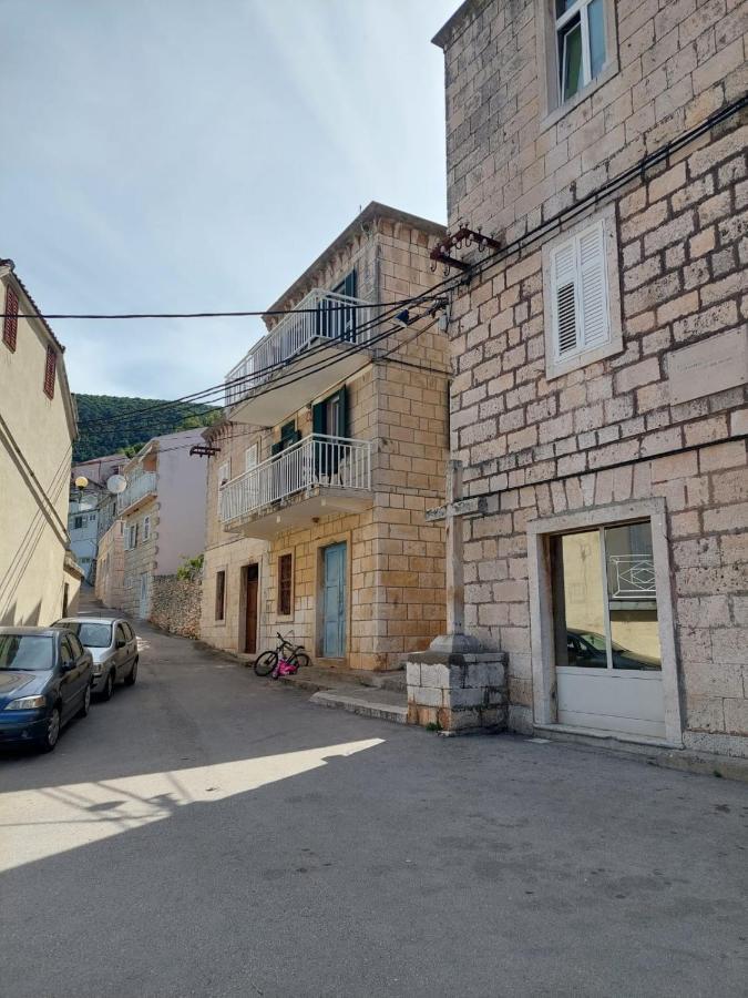 Apartmani Antonia Račišće المظهر الخارجي الصورة